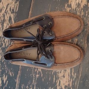 Sperry Docker's 9.5M